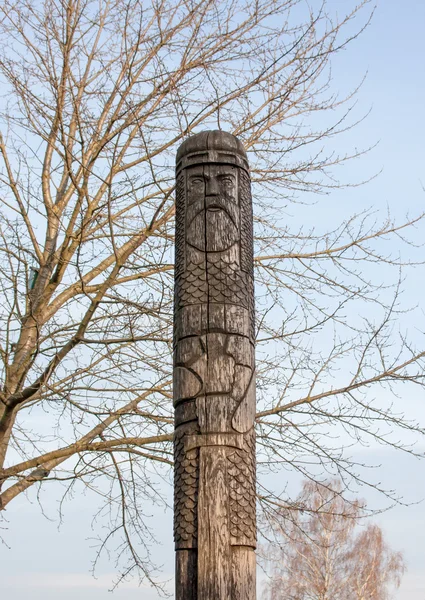 Wooden statue of the ancient pagan deities — Stock Photo, Image