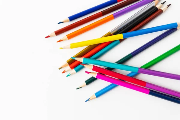 Zbliżenie Makro Fotografii Rozproszonych Kolorowych Ołówków Rysowania Miejsce Napisania — Zdjęcie stockowe