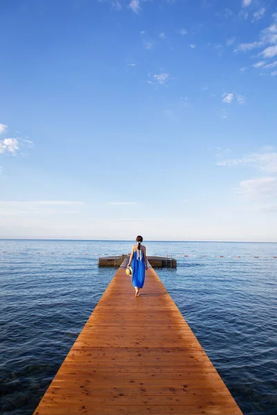 Montenegro Budva Girl Blue Dress Stands Wooden Pier Sea Beautiful — Stock Photo, Image