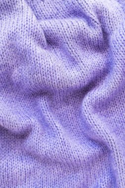 Mor kumaş dokusu arka plan, doğal tekstil deseni. Arkaplan, dikey fotoğraf, bir yazı için yer