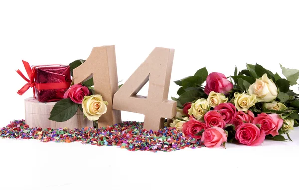Wiek w liczbach, udekorowane różami — Zdjęcie stockowe