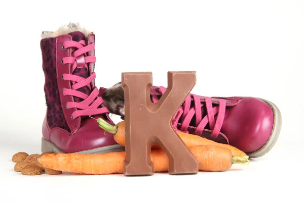 Putting shoes for Sinterklaas eve — Stock Photo, Image