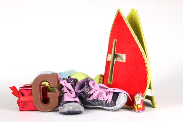Mettre des chaussures pour Sinterklaas eve — Photo
