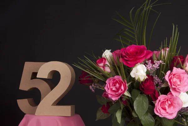 Alles Gute zum Geburtstag mit Rosen — Stockfoto