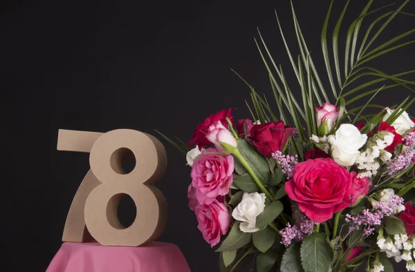 Happy birthday with roses — Stock Photo, Image