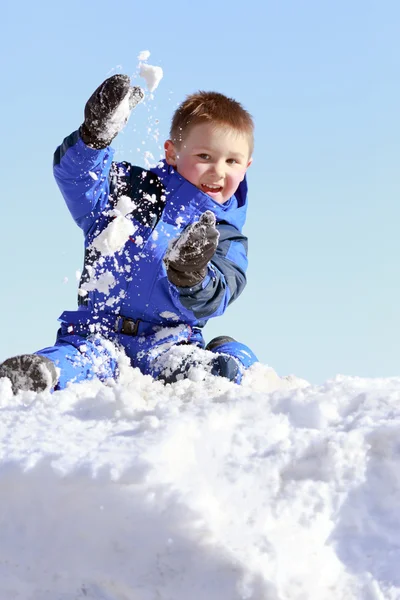Весело зі снігом — стокове фото
