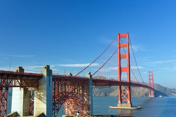 Ponte portão dourado — Fotografia de Stock