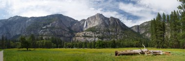 Yosemite Valley panorama clipart