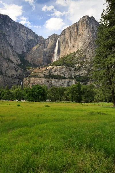Quedas de Yosemite Superior e Inferior — Fotografia de Stock