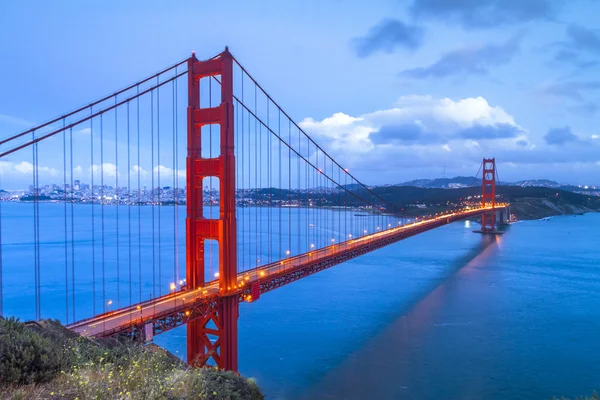 Puente de puerta de oro — Foto de Stock