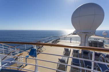 cruise gemi boş sandalye ile