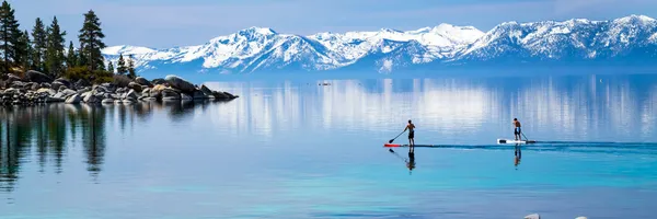 Paddle boarding — Stock Photo, Image