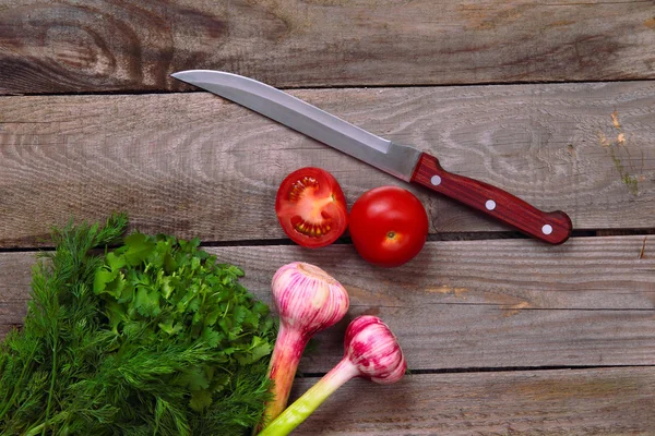 Овочів і ножем — стокове фото