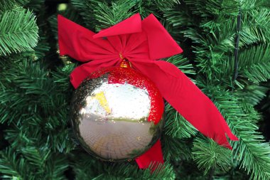 Yılbaşı ağacı süsleri.