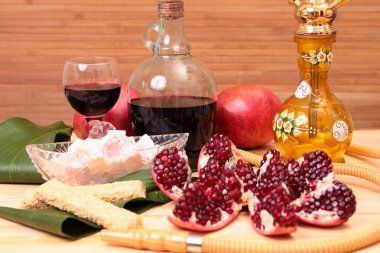 Nargile, şarap ve tatlılar