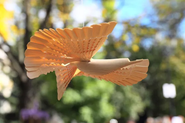 KRASNODAR, RUSSIA - SEPTEMBER 28 - Russian wooden carved bird, Krasnodar city day on 28, September in Krasnodar — Stock Photo, Image