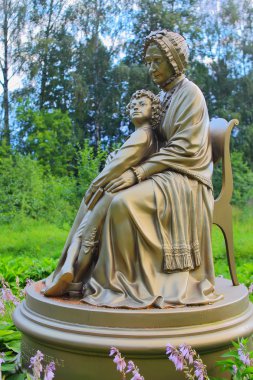anıt genç Alexander pushkin hemşiresi ile
