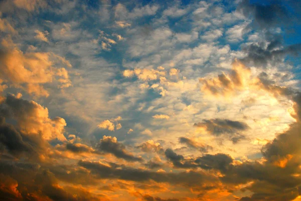 Nori și cer — Fotografie, imagine de stoc