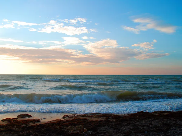 Zonsondergang op zee — Stockfoto