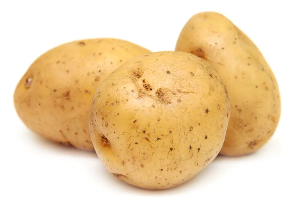 Patatas sobre fondo blanco —  Fotos de Stock