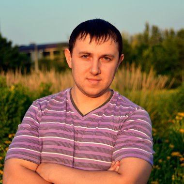 Genç adam.