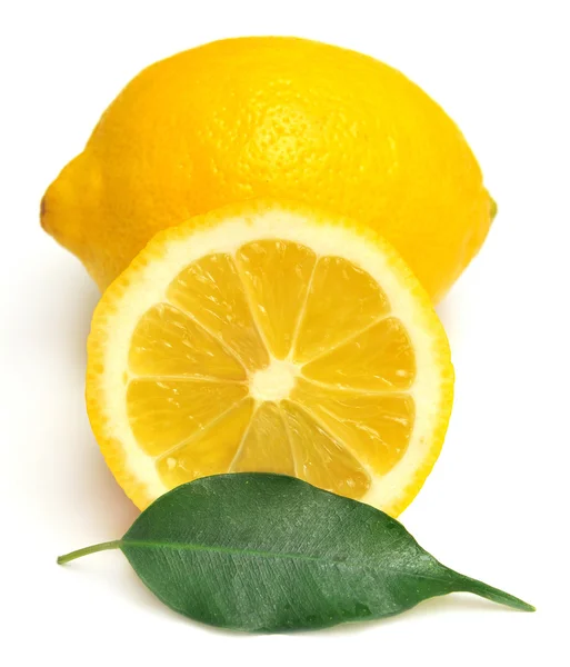 Lemon and leaf — Stock Photo, Image