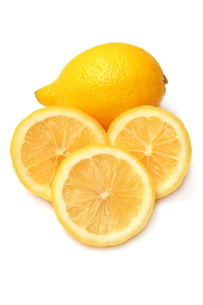 Лимон нарезан? Кольца — стоковое фото