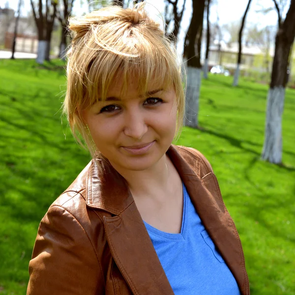 Cheerful young girl — Stock Photo, Image