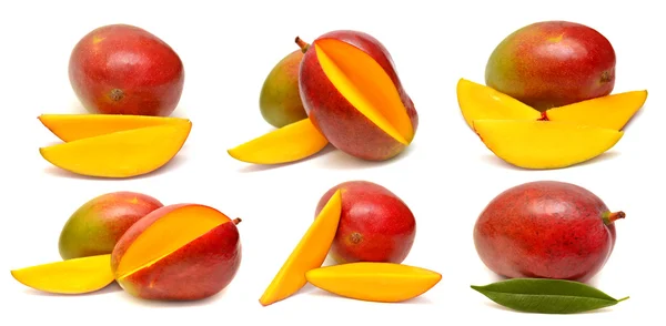 Mango mit Blättern — Stockfoto