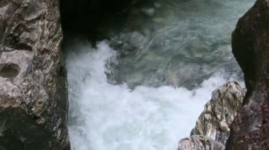 dere ve şelaleler Avusturya ile liechtensteinklamm gorge.
