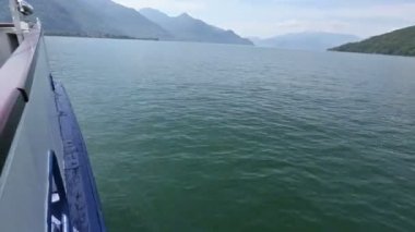 Gemi görünümünden Como Gölü (İtalya)
