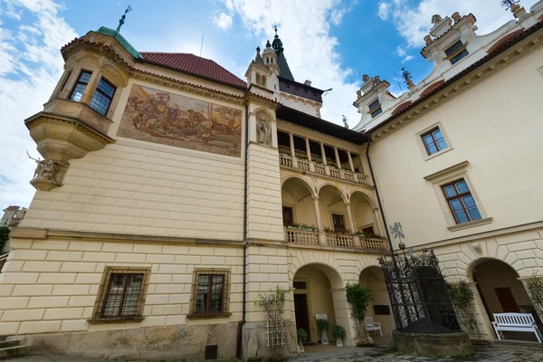 Kale pruhonice veya pruhonicky zamek yaz görünümü (Prag, Çek) — Stok fotoğraf