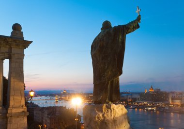 Budapeşte gece görünümü