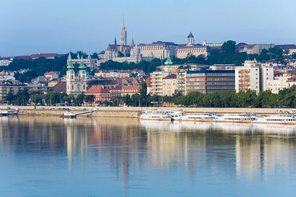 Budapeşte sabah görünümü. — Stok fotoğraf