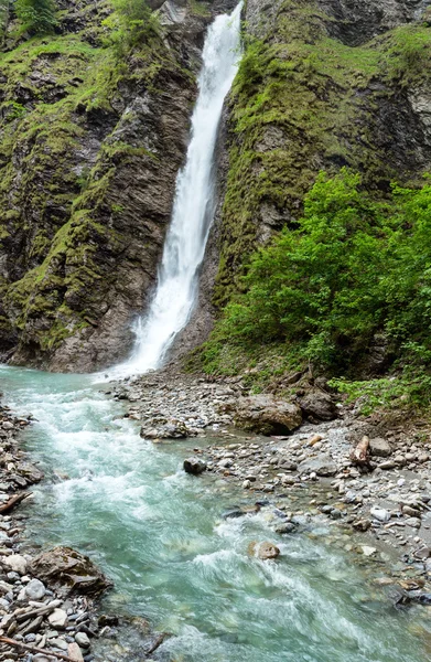 Водоспад в ущелину Liechtensteinklamm (Австрія) — стокове фото