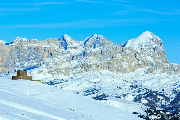 Güzel kış dağ manzarası. — Stok fotoğraf