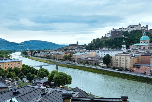 Widok latem Salzburg City od (Austria) — Zdjęcie stockowe