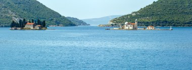 perast Körfezi Kotor, Karadağ'ın kıyısında iki adacıkları.