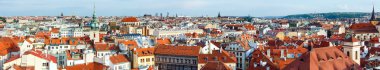 Prag (Çek Cumhuriyeti) akşam panorama.