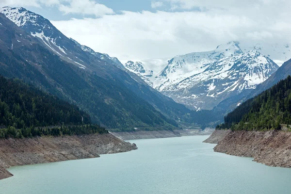 Vista al lago Gepatsch-Stausee (Austria ) — Foto de Stock