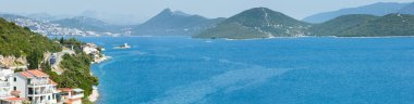 Yaz deniz kıyı şeridi panorama (Hırvatistan)