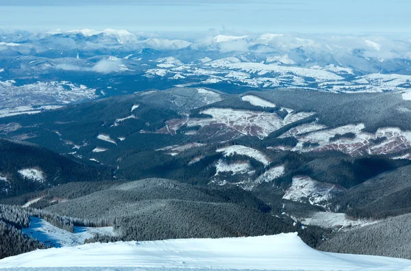 Morgon vinterlandskap berg — Stockfoto