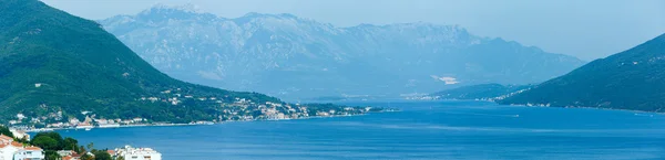 Fjärden av Kotor och Herceg Novi stad (Montenegro) — Stockfoto