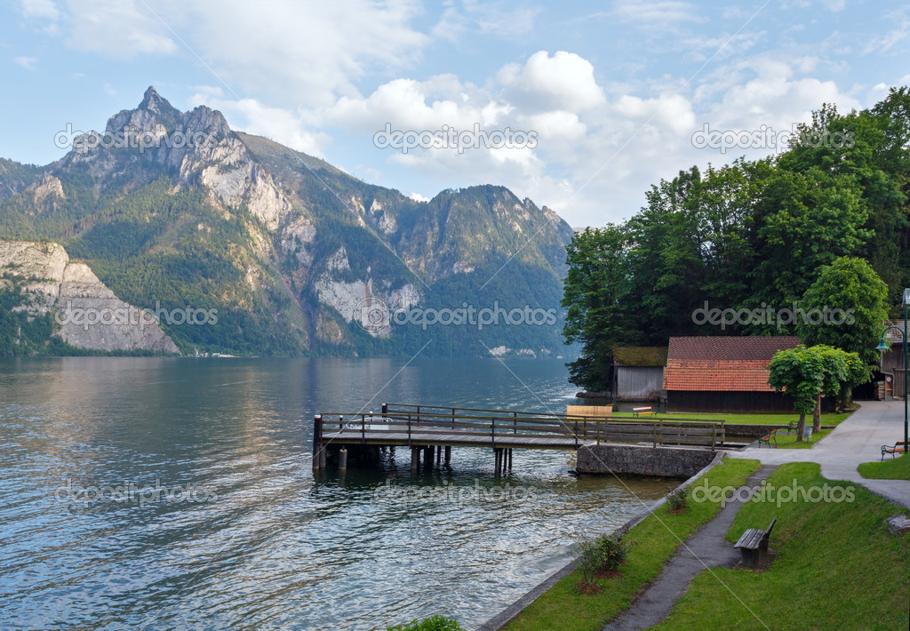 Traunsee summer lake (Austria). — Stock Photo © wildman #32707317