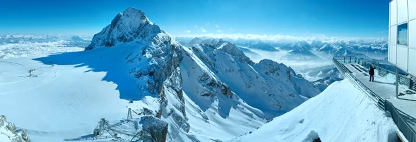 Vintern dachstein massivet bergspanorama. — Stockfoto
