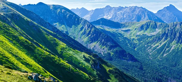 Zomer tatra bergpanorama, Polen — Zdjęcie stockowe