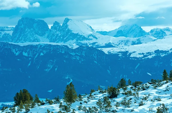Hermoso paisaje de montaña invierno. — Foto de Stock