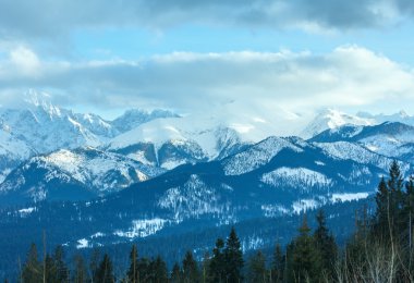 Kış dağ manzarası (Slovakya, yüksek tatras).