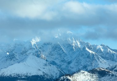 Kış dağ manzarası (Slovakya, yüksek tatras).