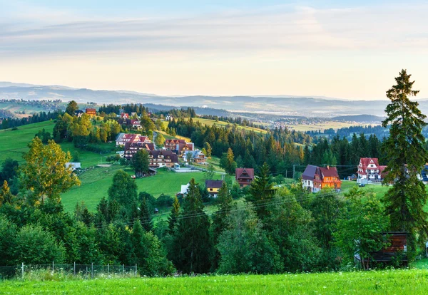 Summer morning mountain village view (Poland) — Stock Photo, Image